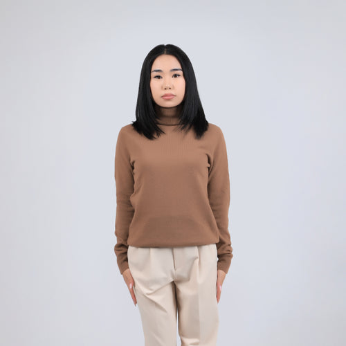 Women's Camel Wool Sweater - Turtleneck