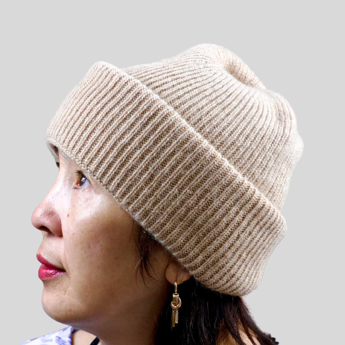 Ribbed knit detail on cashmere merino beanie