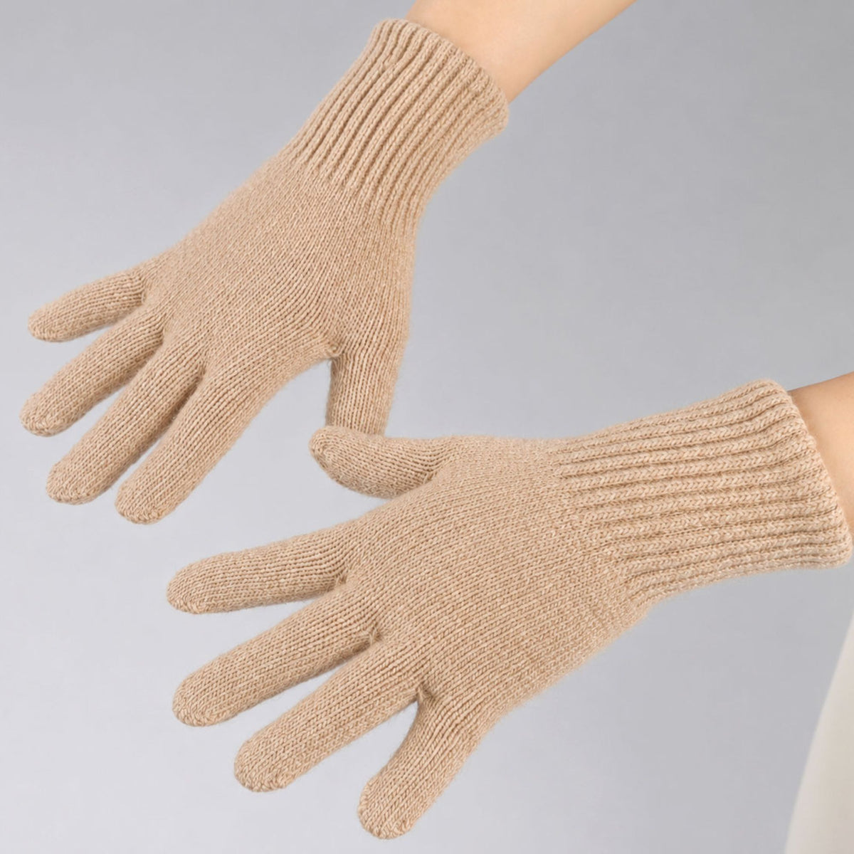 Women's Camel Wool Gloves